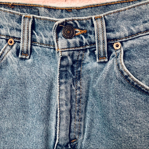 Levi’s WHITE Tag Vintage High Waisted Cutoff Jeans - Picture 5 of 7